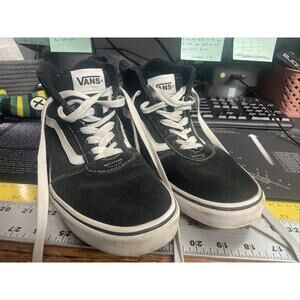 Vans Black High-Top Skate Shoes with White Laces Mens 9.5 500714